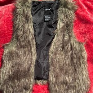 Me Jane Faux Fur Vest in Brown